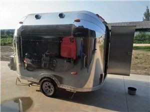 Prikolica za kavo Airstream